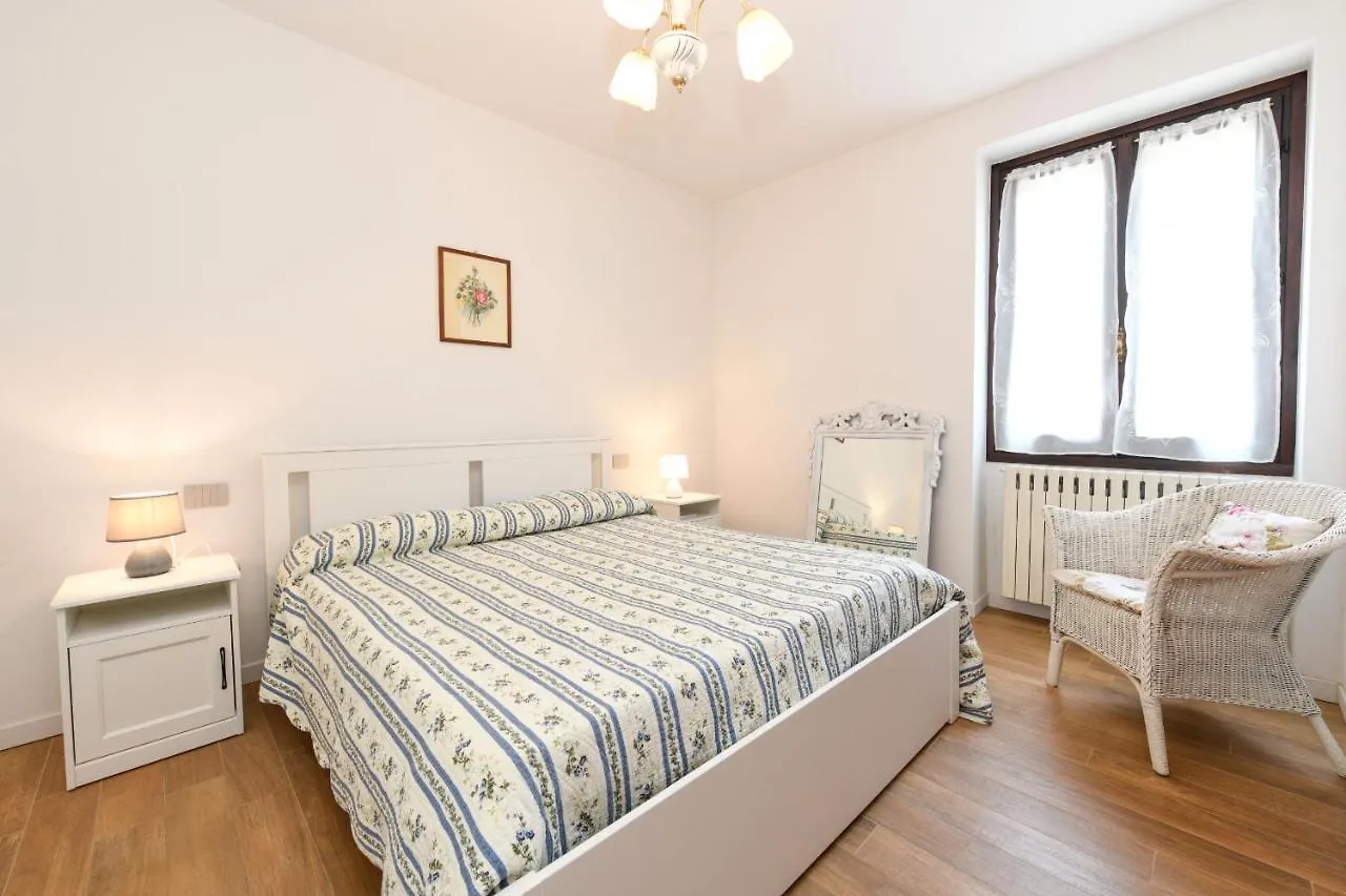 Apartament Casa Valentina Moniga del Garda 0*,  Włochy