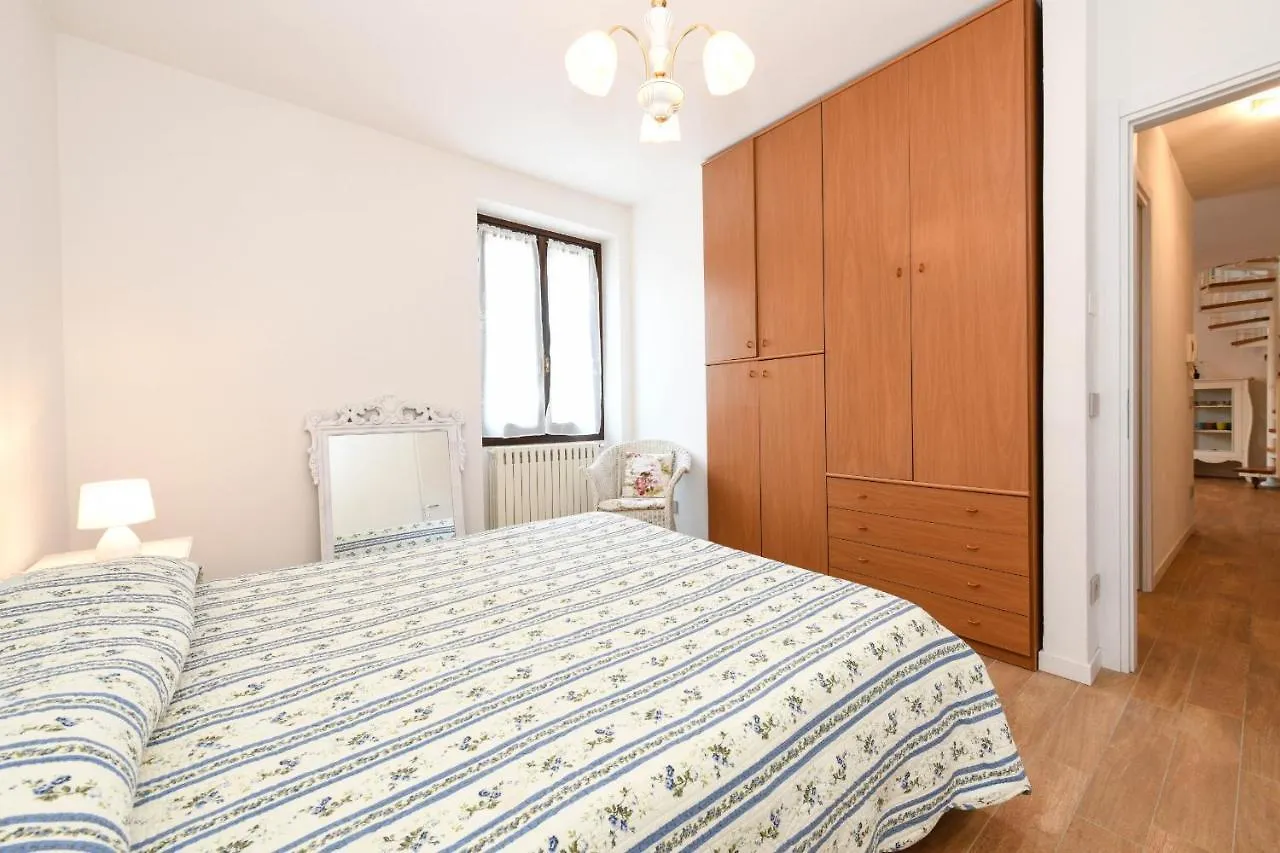 Apartament Casa Valentina Moniga del Garda 0*,  Włochy